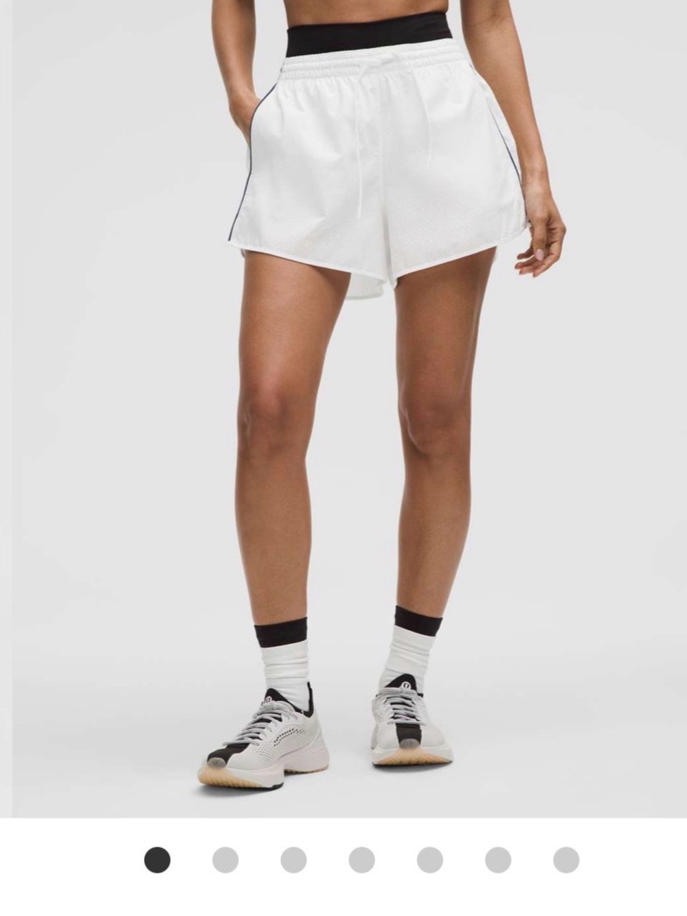 Lululemon Court Rival Perforated Shorts white size 4